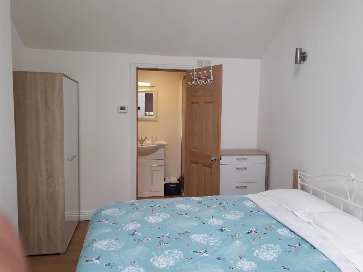 Brook Barn B&B Hale  Dış mekan fotoğraf