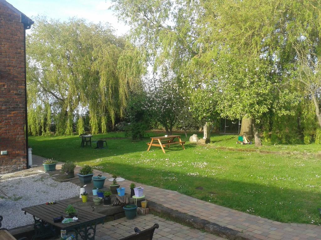 Brook Barn B&B Hale  Dış mekan fotoğraf