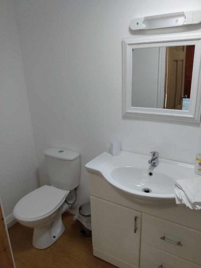Brook Barn B&B Hale  Dış mekan fotoğraf